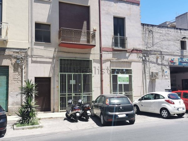 locale commerciale in vendita a Trapani