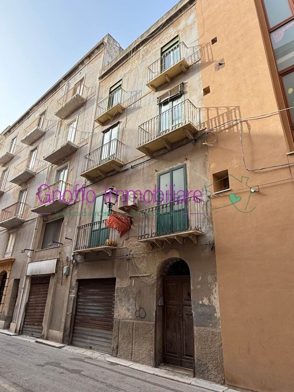 casa indipendente in vendita a Trapani in zona Città Antica