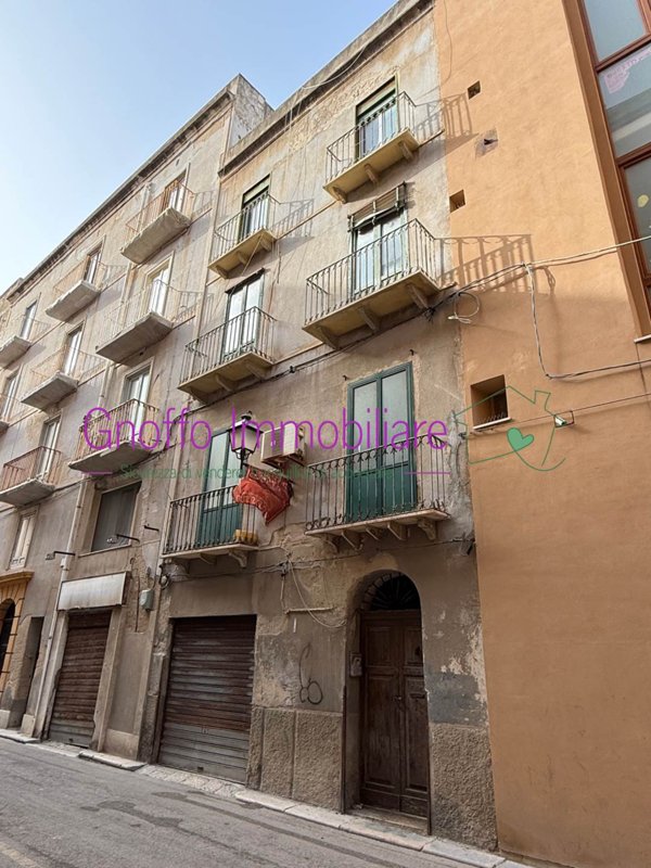 casa indipendente in vendita a Trapani in zona Città Antica