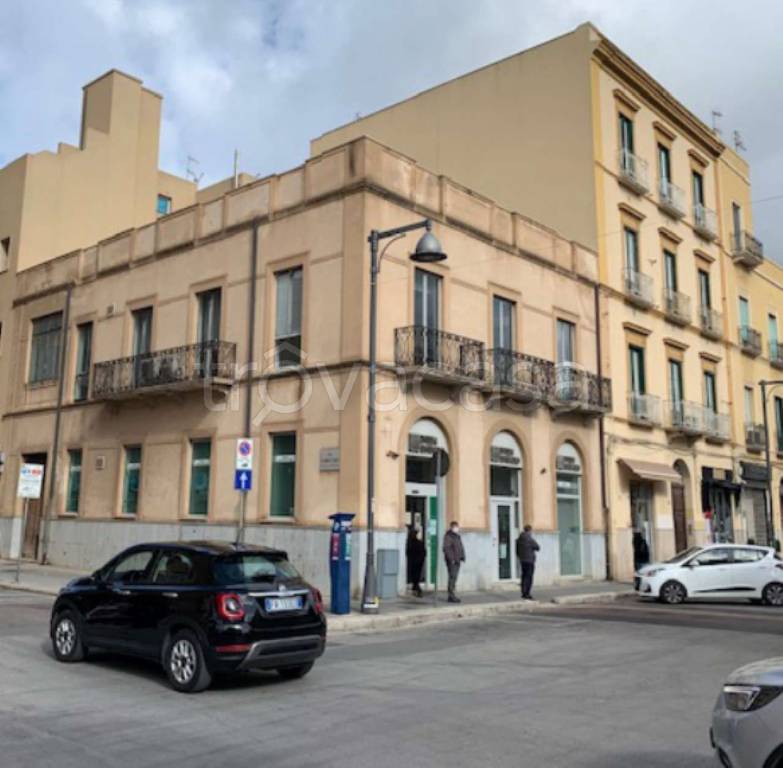 negozio in vendita a Trapani