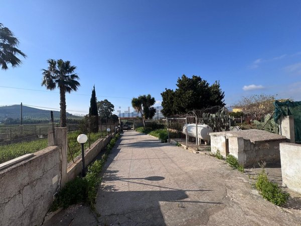 casa indipendente in vendita a Trapani in zona Mockarta