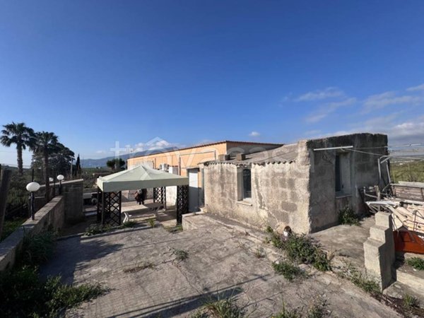 casa indipendente in vendita a Trapani in zona Mockarta
