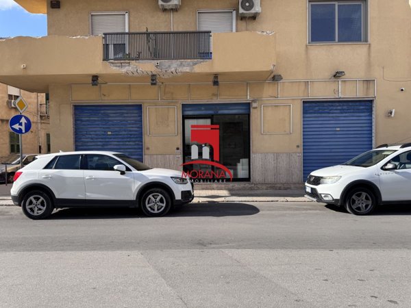 locale commerciale in vendita a Trapani in zona Centro Città