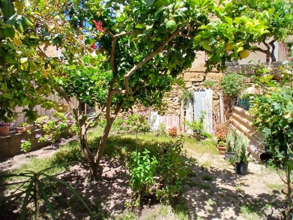 casa indipendente in vendita a Trapani in zona Città Antica