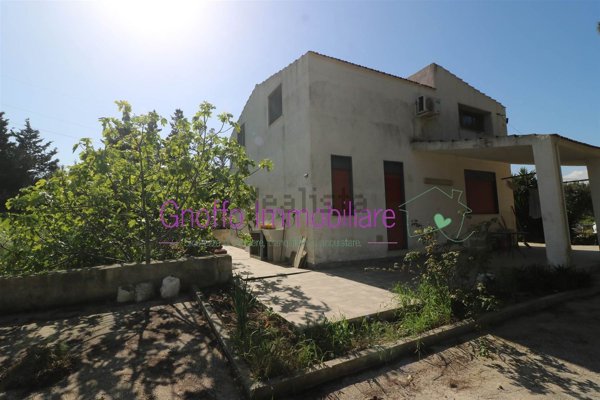 casa indipendente in vendita a Trapani in zona Mockarta