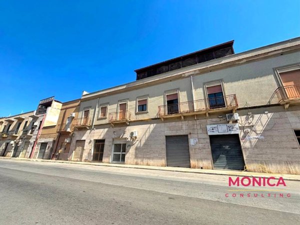 negozio in vendita a Trapani in zona Centro Città