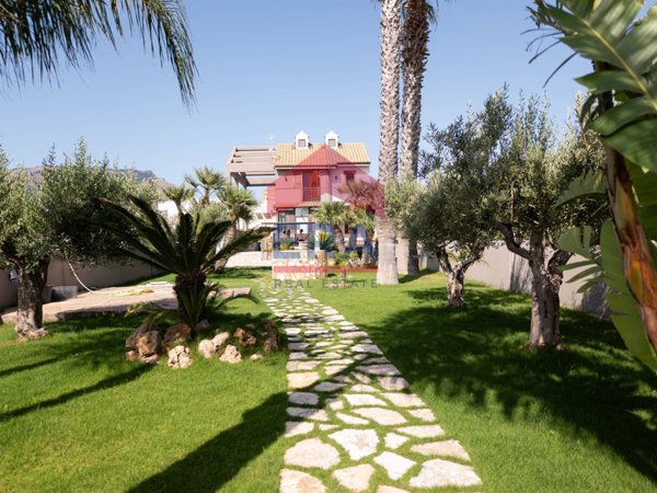 casa indipendente in vendita a Trapani in zona Xitta