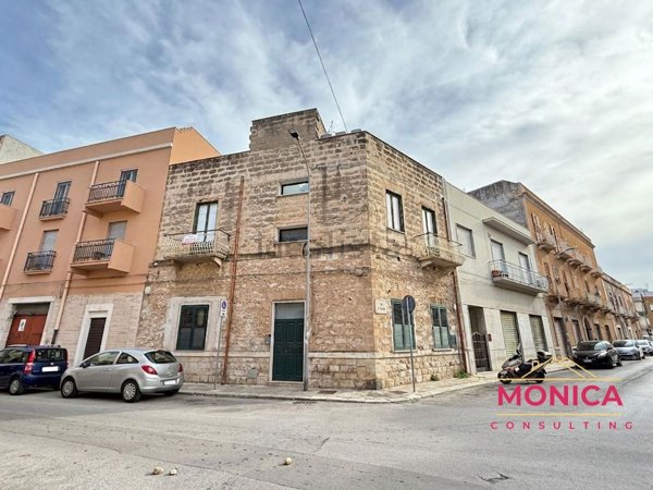 appartamento in vendita a Trapani in zona Centro Città