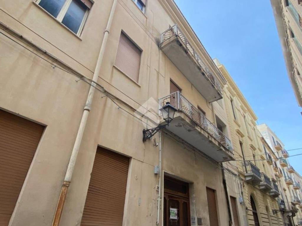 intera palazzina in vendita a Trapani in zona Città Antica