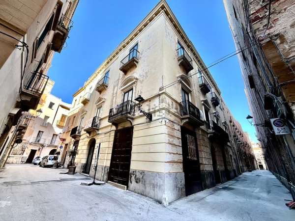 appartamento in vendita a Trapani in zona Città Antica