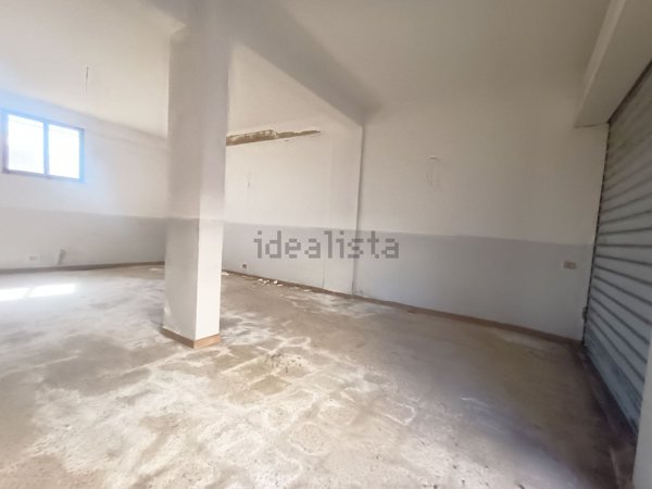 locale di sgombero in vendita a Trapani