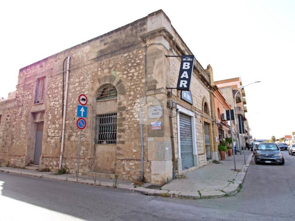 negozio in vendita a Trapani in zona Borgo Annunziata