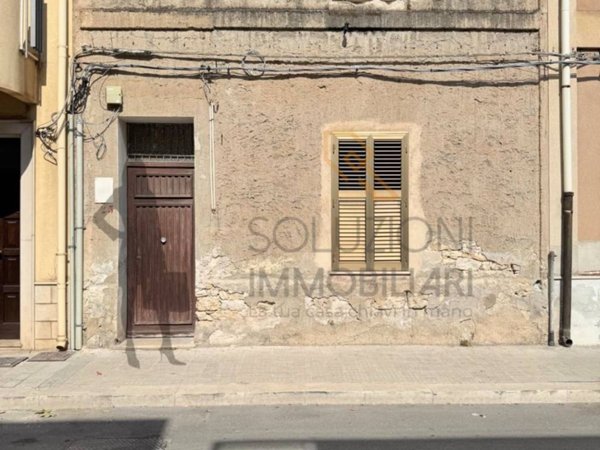 casa indipendente in vendita a Trapani