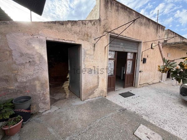 casa semindipendente in vendita a Trapani in zona Ummari