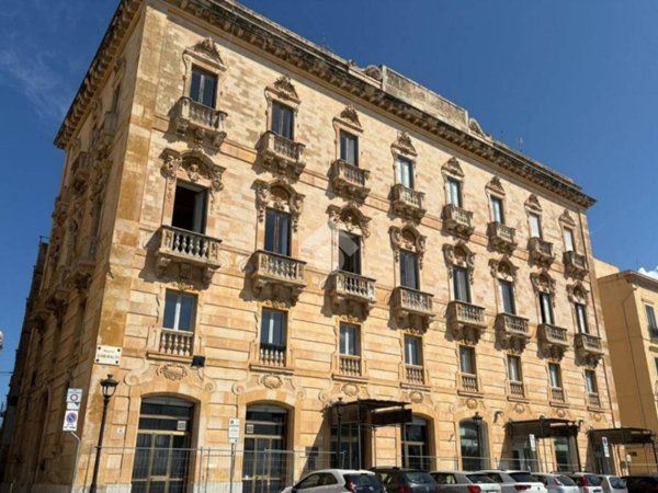 appartamento in vendita a Trapani in zona Città Antica