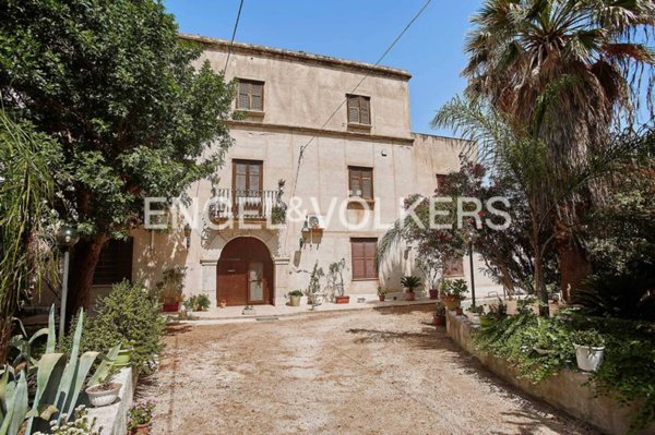 casa indipendente in vendita a Trapani