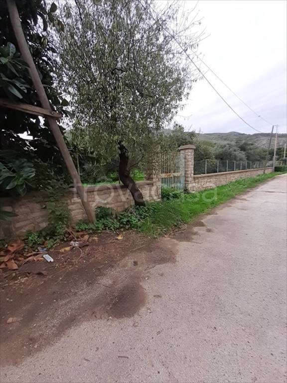 terreno edificabile in vendita a Valderice in zona Sant'Andrea