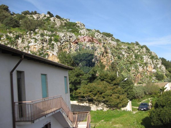 casa indipendente in vendita a Valderice