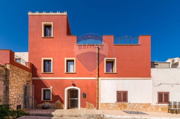 casa indipendente in vendita a Valderice in zona Sant'Andrea