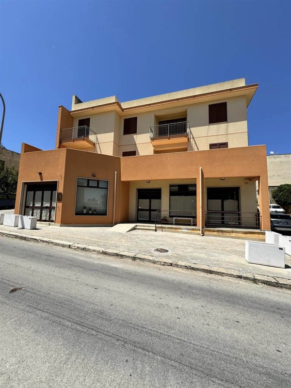 casa indipendente in vendita a Valderice