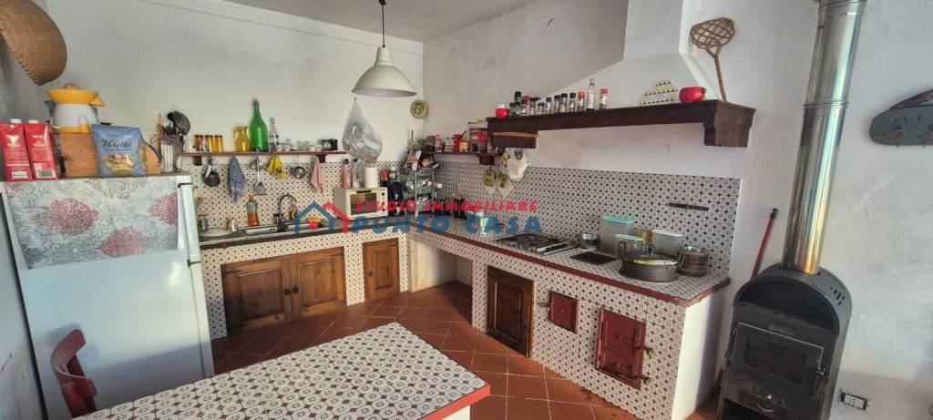 casa indipendente in vendita a Valderice