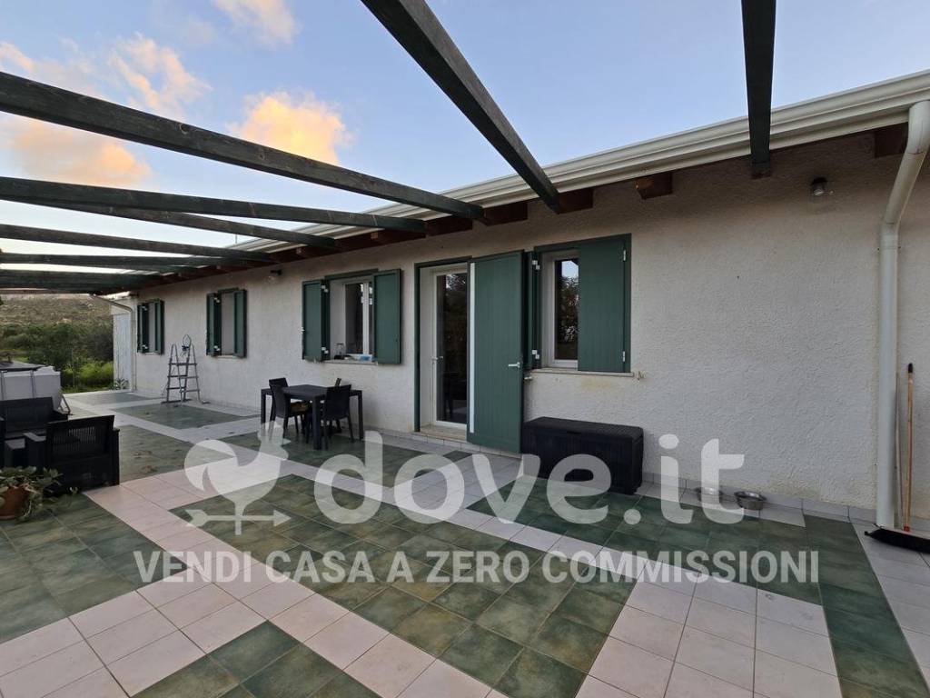 casa indipendente in vendita a Valderice