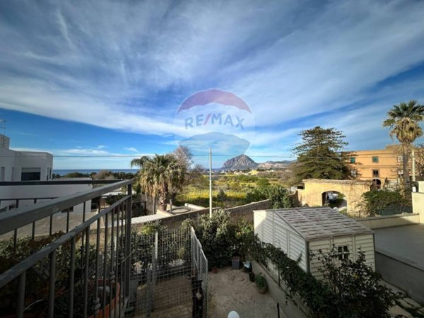 casa indipendente in vendita a Valderice in zona Sant'Andrea