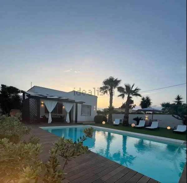 casa indipendente in vendita a Valderice