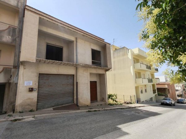 casa indipendente in vendita a Valderice
