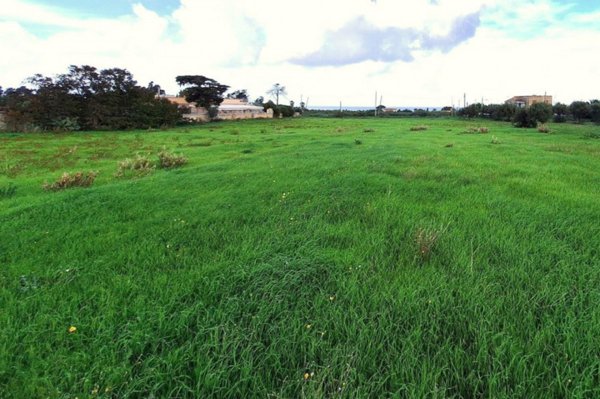terreno edificabile in vendita a Valderice in zona Sant'Andrea