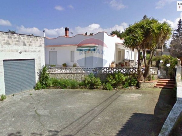 casa indipendente in vendita a Valderice