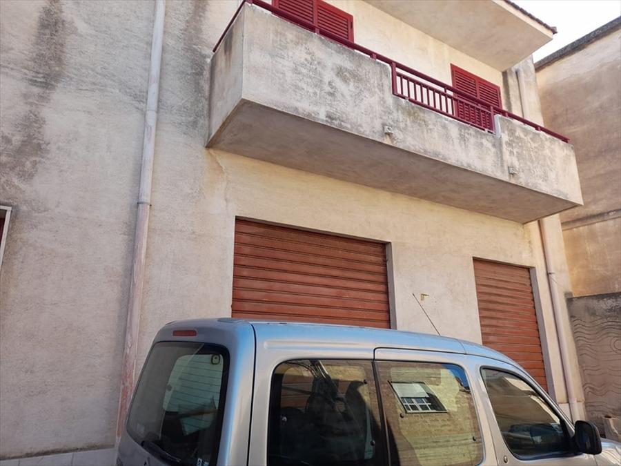 casa indipendente in vendita a Valderice