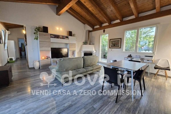 casa indipendente in vendita a Valderice