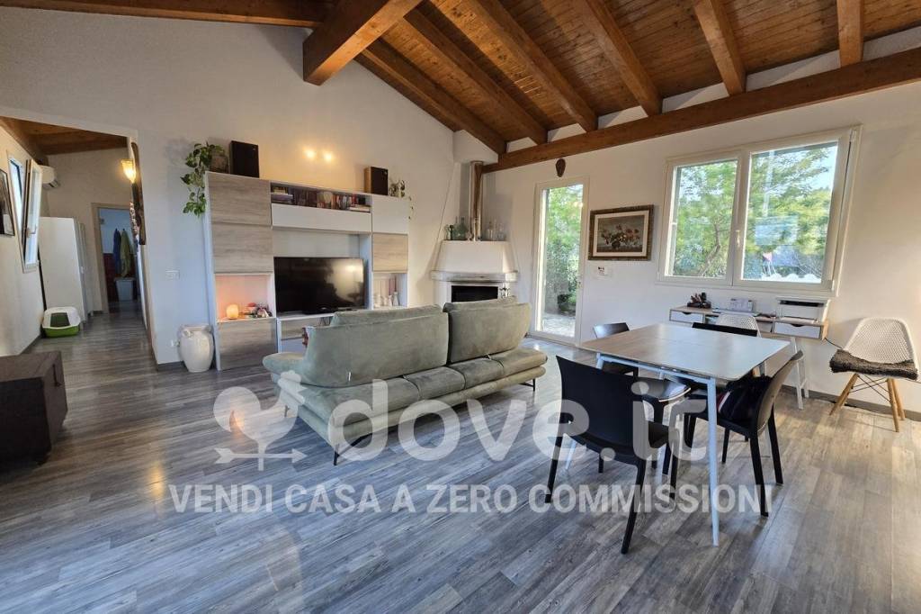 casa indipendente in vendita a Valderice