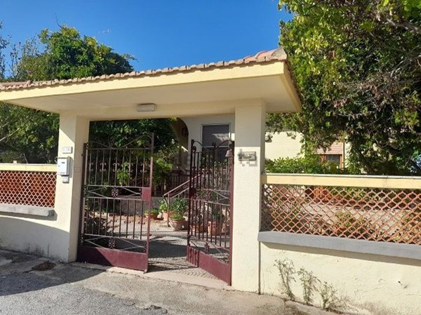 casa indipendente in vendita a Valderice in zona Sant'Andrea