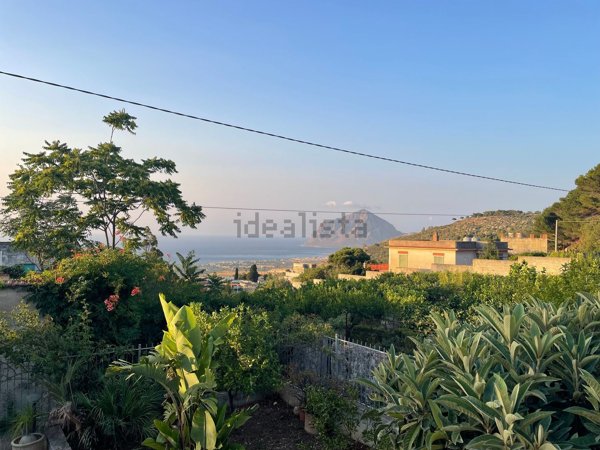 casa indipendente in vendita a Valderice