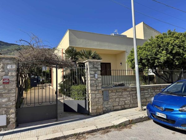 villa in vendita a Valderice