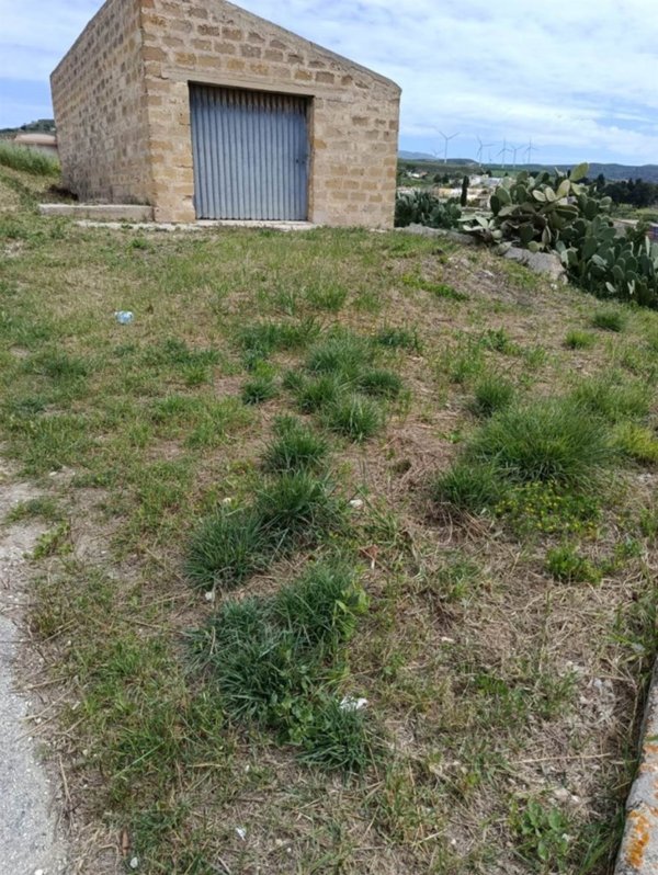 casa semindipendente in vendita a Valderice in zona Chiesanuova