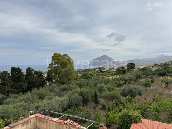 casa indipendente in vendita a Valderice in zona Sant'Andrea