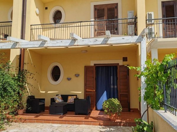 casa indipendente in vendita a Valderice