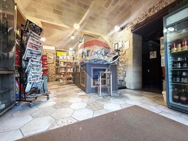 locale commerciale in vendita a Valderice
