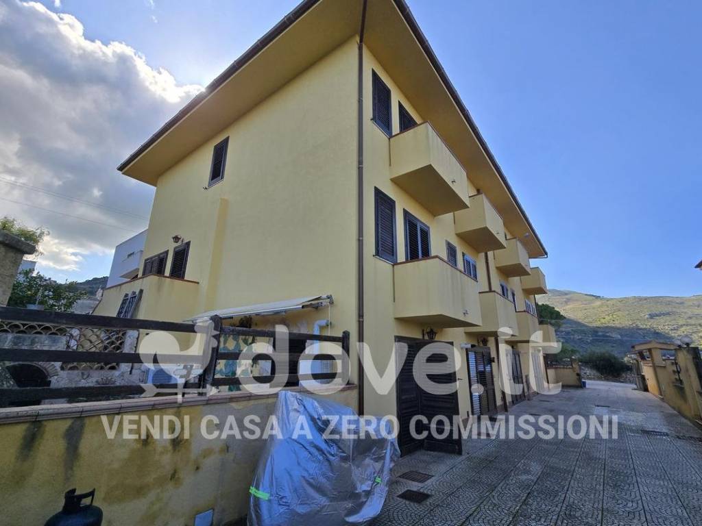 casa indipendente in vendita a Valderice in zona Sant'Andrea