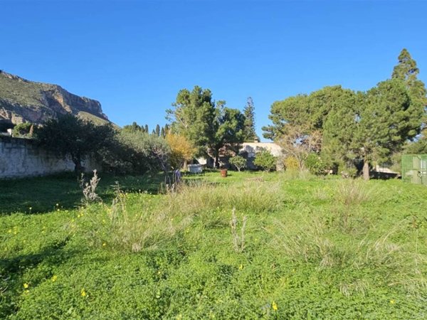 terreno edificabile in vendita a Valderice