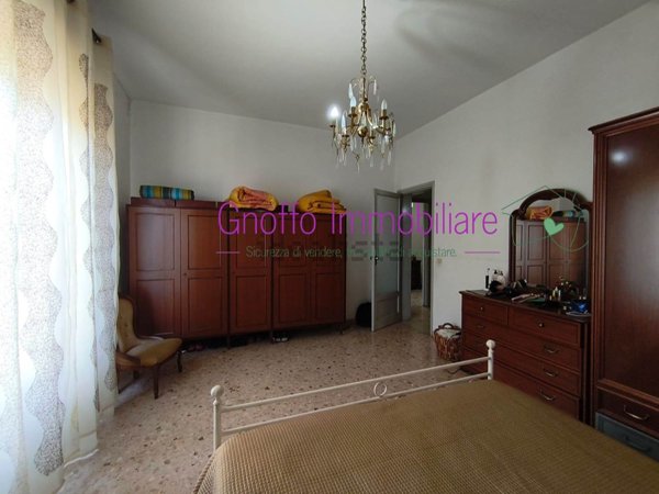 casa indipendente in vendita a Valderice