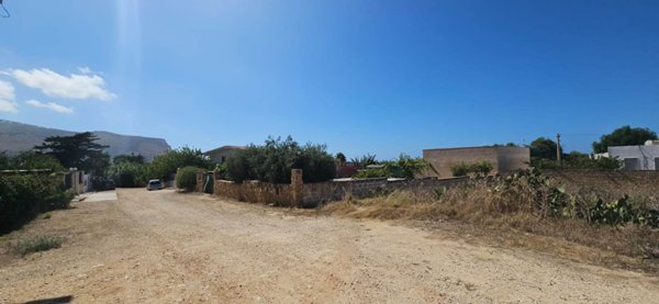 terreno agricolo in vendita a Valderice in zona Sant'Andrea