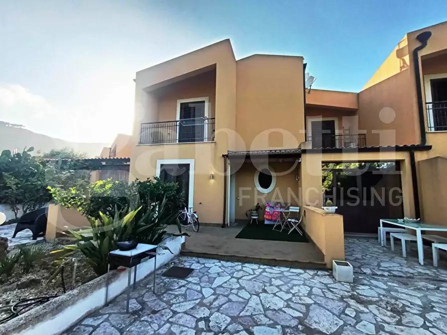 casa indipendente in vendita a Valderice