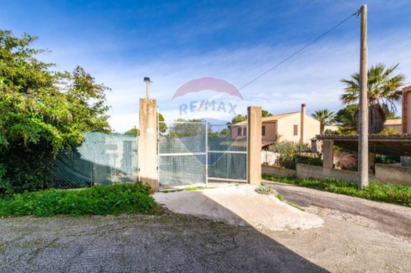 casa indipendente in vendita a Valderice