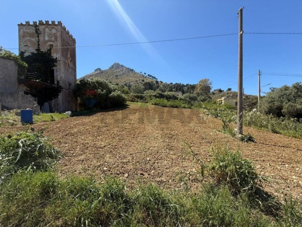 trivano in vendita a Valderice