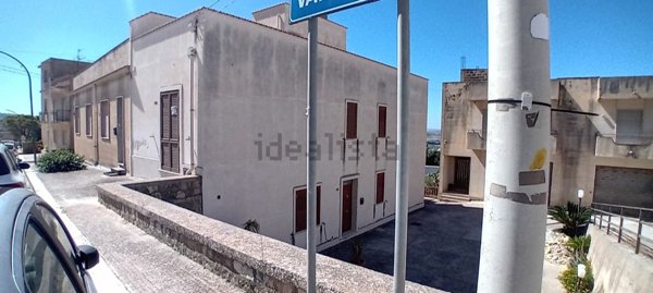 casa indipendente in vendita a Valderice