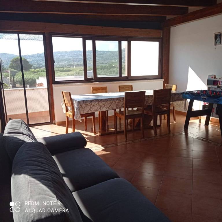 casa indipendente in vendita a Valderice